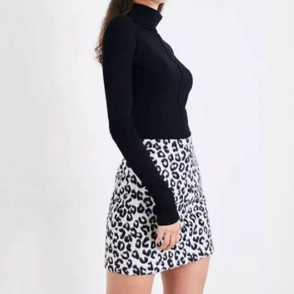 NWT Maje Jazara Snow Leopard Wool Mini Skirt Size 36 - Picture 3 of 15